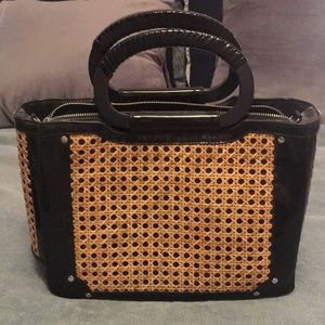 White House Black Market handbag- Excellent cond.
